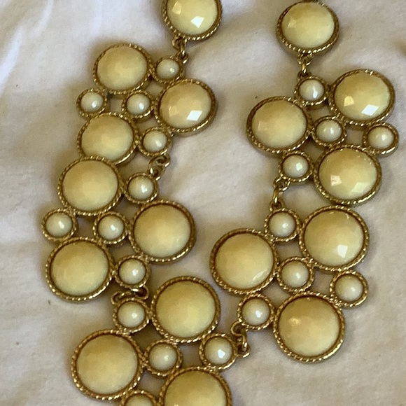 “MELLOW YELLOW” VINTAGE & MODERN JEWELRY LOT.Necklaces & Bracelets.All wearable. - Picture 2 of 8